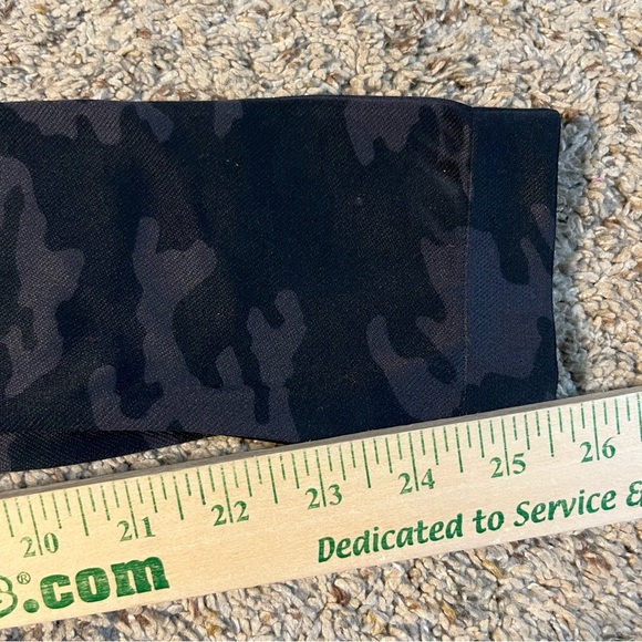 Spanx Camo Black/Gray Leggings Size XL - Picture 5 of 5